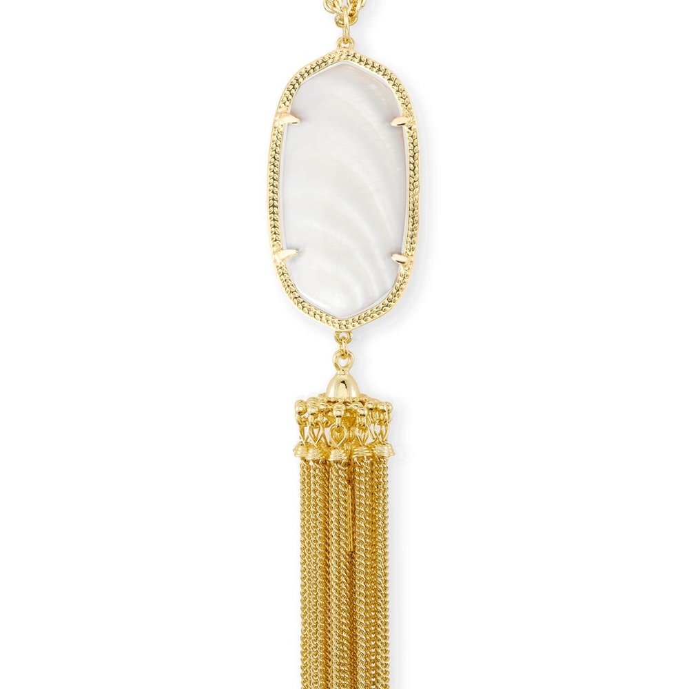 Kendra Scott necklace